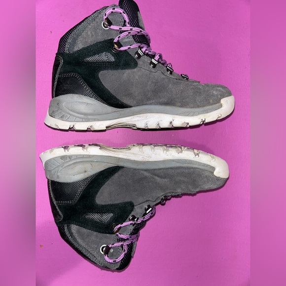 Columbia newton ridge waterproof hiking boot women size 6 - Picture 3 of 8